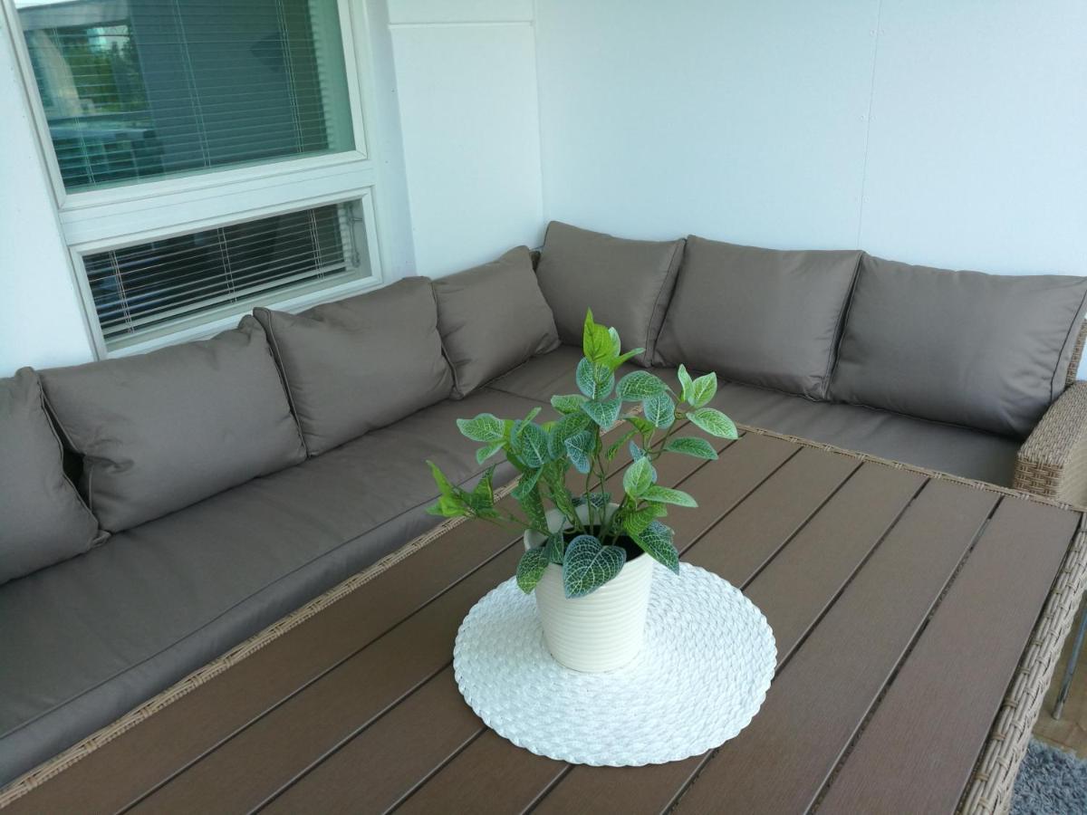 Starhomes Double Lux 8 Oulu Buitenkant foto