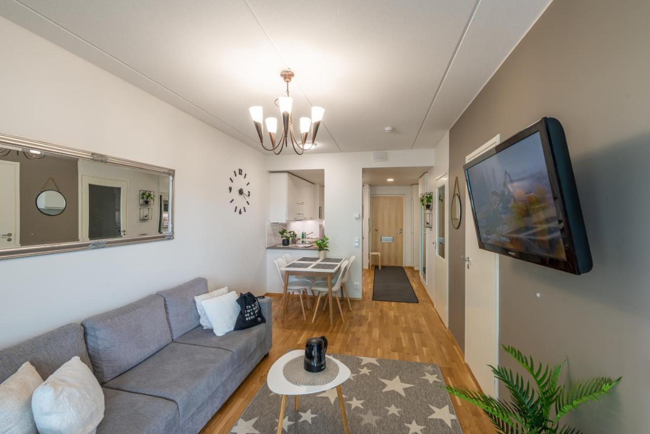 Starhomes Double Lux 8 Oulu Buitenkant foto